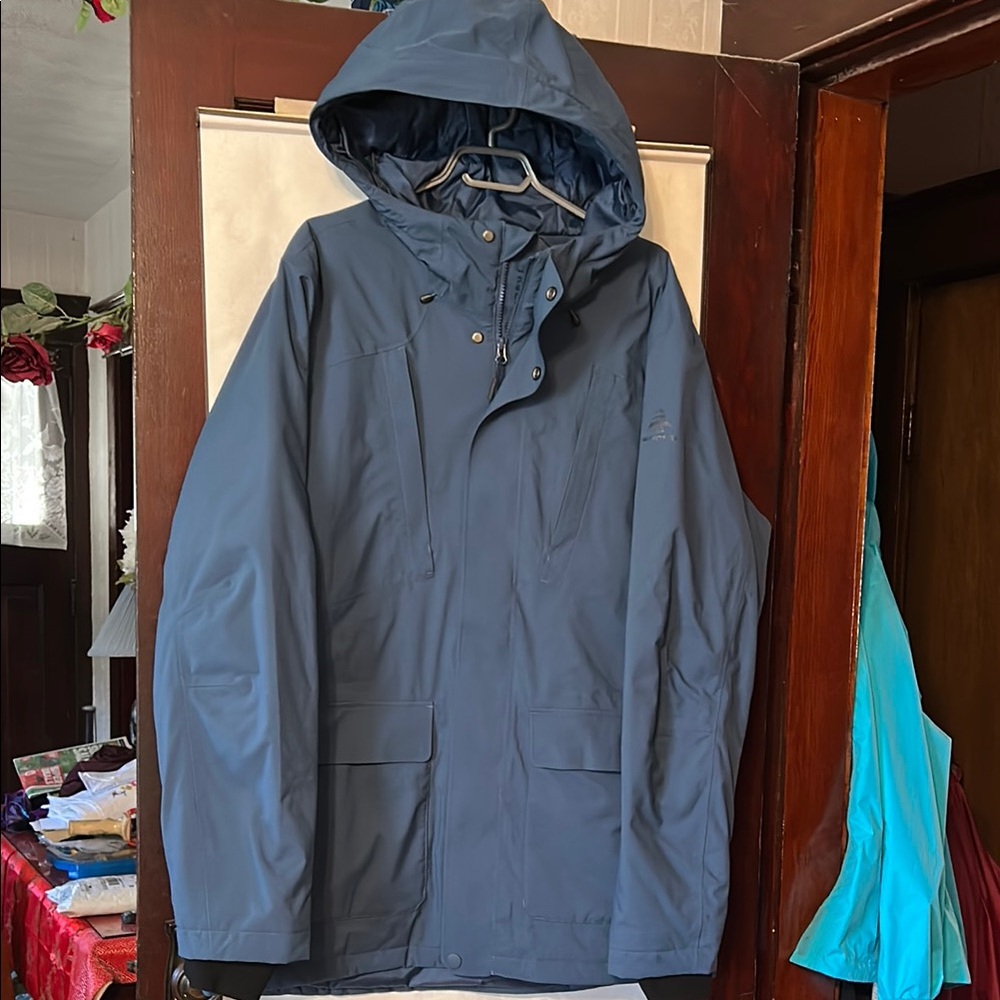 Woods Blue Weather-Resistant Hooded Down Filled Man’s XL Winter Parka
